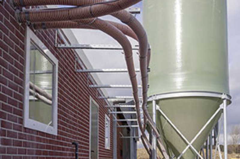 FlexVeyPUR: новая система транспортировки корма в птичники