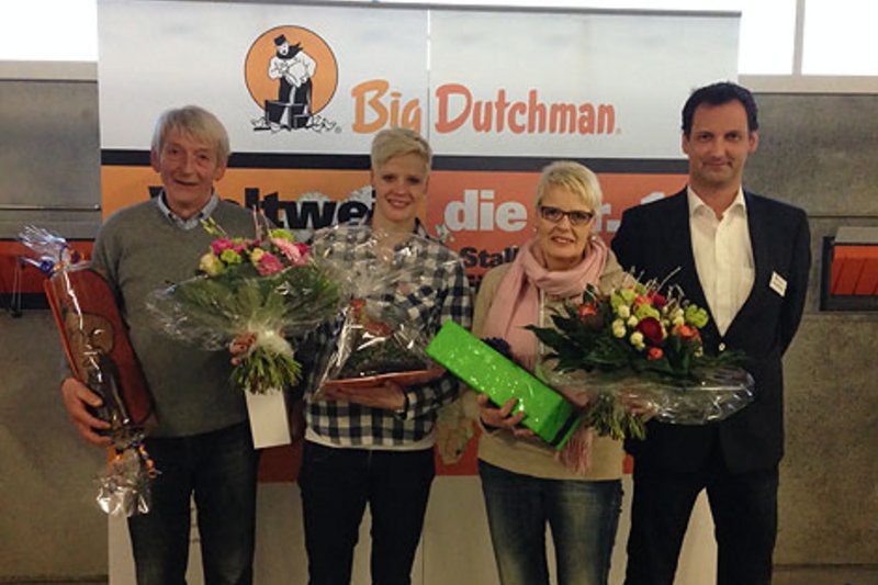 Вратарь национальной женской сборной открывает два птичника для откорма бройлеров