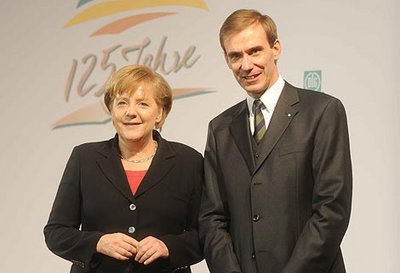 DLG-Präsident Carl-Albrecht Bartmer begrüßte Bundeskanzlerin Dr. Angela Merkel auf der 125-Jahr-Feier der DLG.