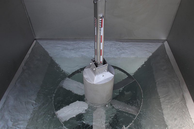 Незначительный уровень заполненности смесителя системы жидкого кормления