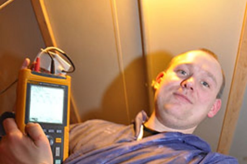 Экономия за счет новой СИД-техники для птичников Экономия за счет новой СИД-техники для птичников